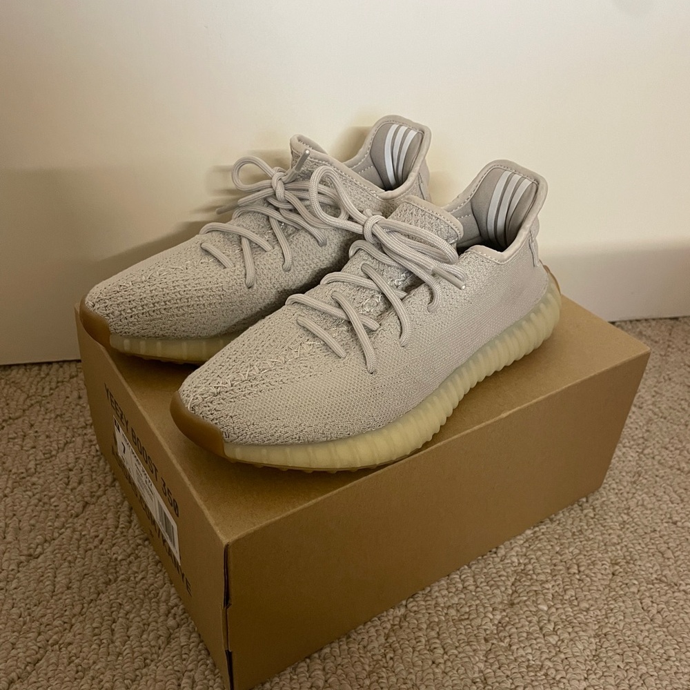 Yeezy 350 V2 Sesame